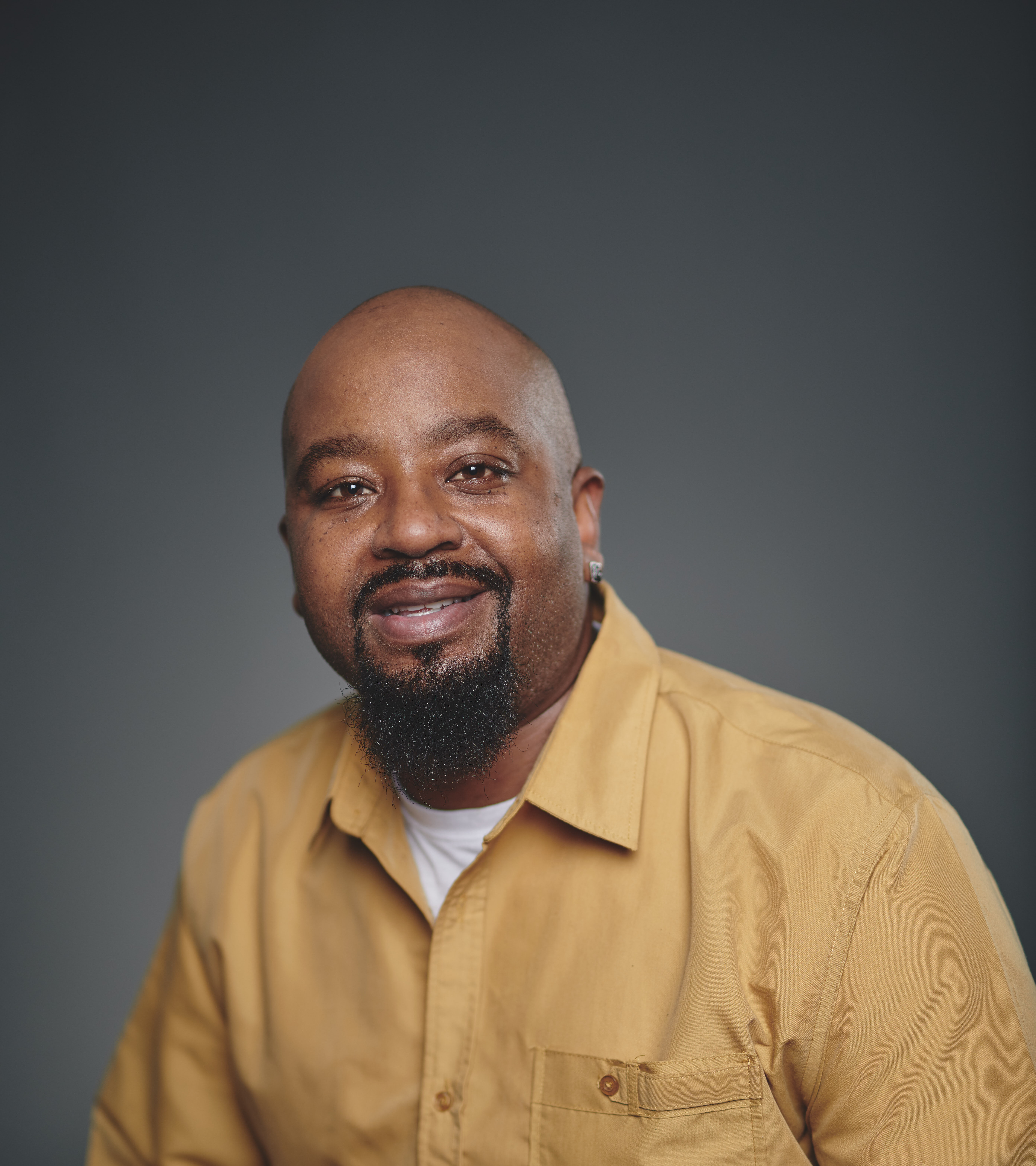 headshot of Terry Leak